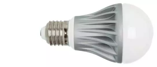 LED-polttimo E27 230V/9,5W, 3000K WW 860LM 130° - Polttimot - 6821 - 1