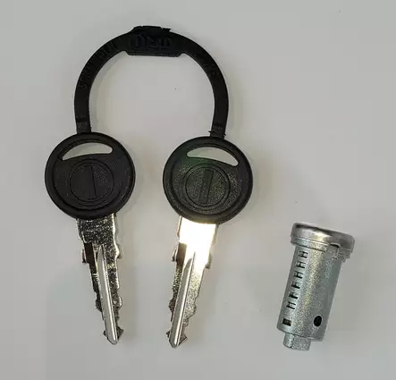 Lukkopesä+avainsarja Zadi 9007, 1 pesä, 2 avainta - Ovien ja luukkujen osat - 25162 - 1