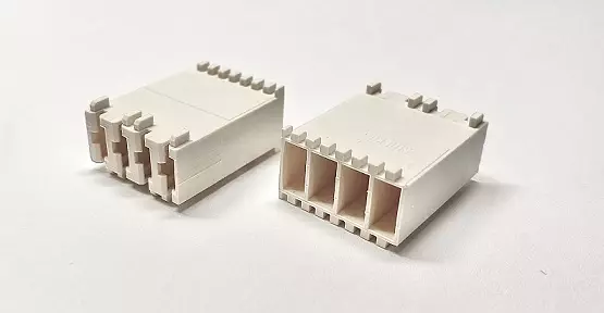 Liittimen kuori 4-napainen, ei liittimiä Ilman liittimiä 6430210087, S0105029 - HOBBY VARAOSAT - 12322 - 1