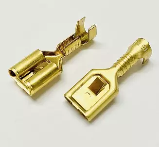 Liitin litteä 6,3 x 0,8 7317999 / 9219175 - HOBBY VARAOSAT - 12324 - 1