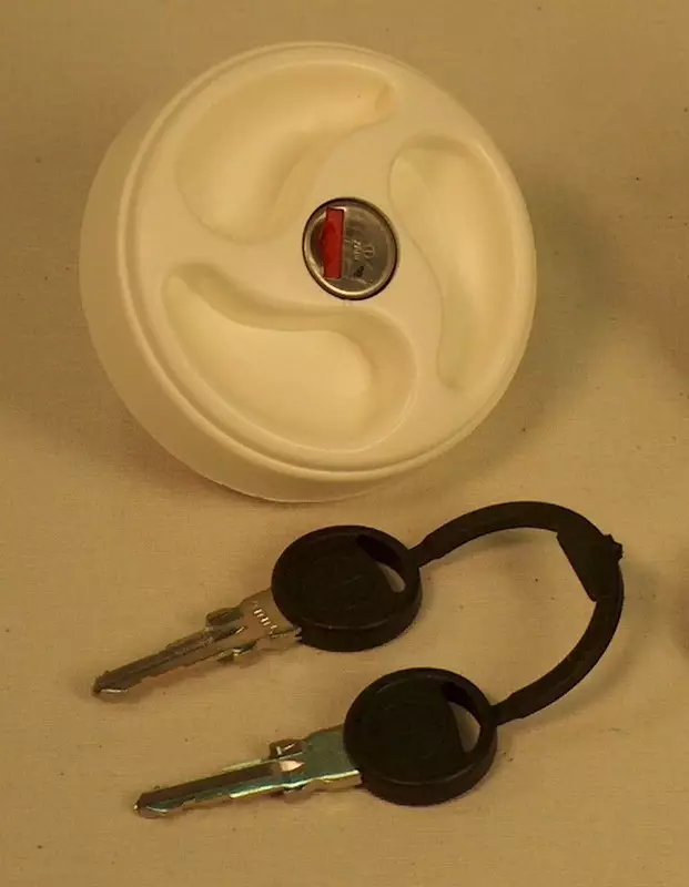 Läpiviennin korkki valkoinen, vesisäiliön läpiviennin korkki - MUUT VESIJÄRJESTELMÄN OSAT - 446 - 1