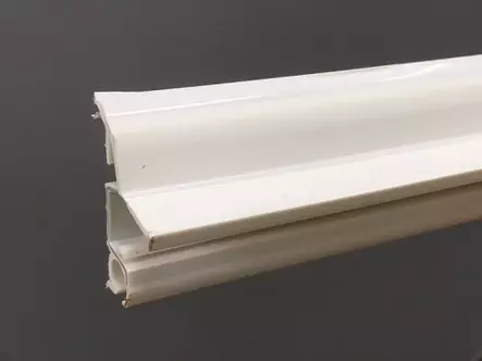 Helmalista valkoinen 6000 mm, muovia, metallivahvike, toimitetaan 2 x 3 m - HOBBY VARAOSAT - 4349 - 1