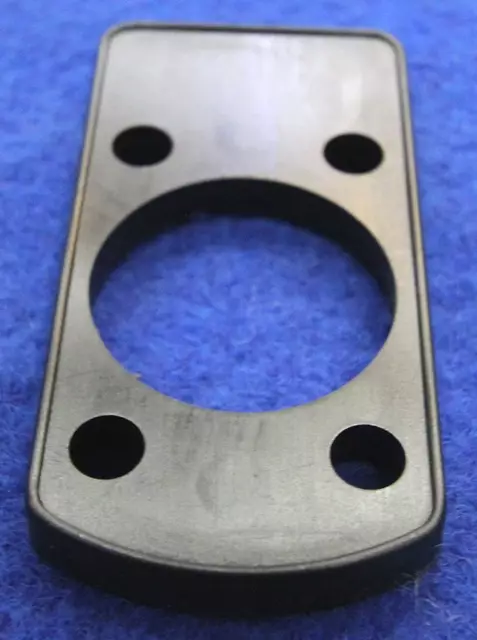 Ulko-oven lukon korokelevy 7mm musta - Ovien ja luukkujen osat - 1469 - 2